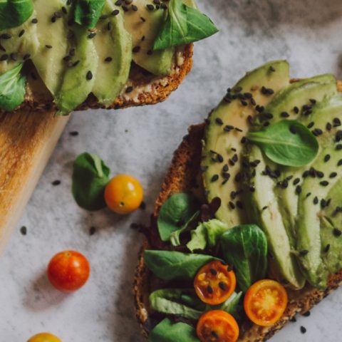 beneficios de comer aguacate todos los días