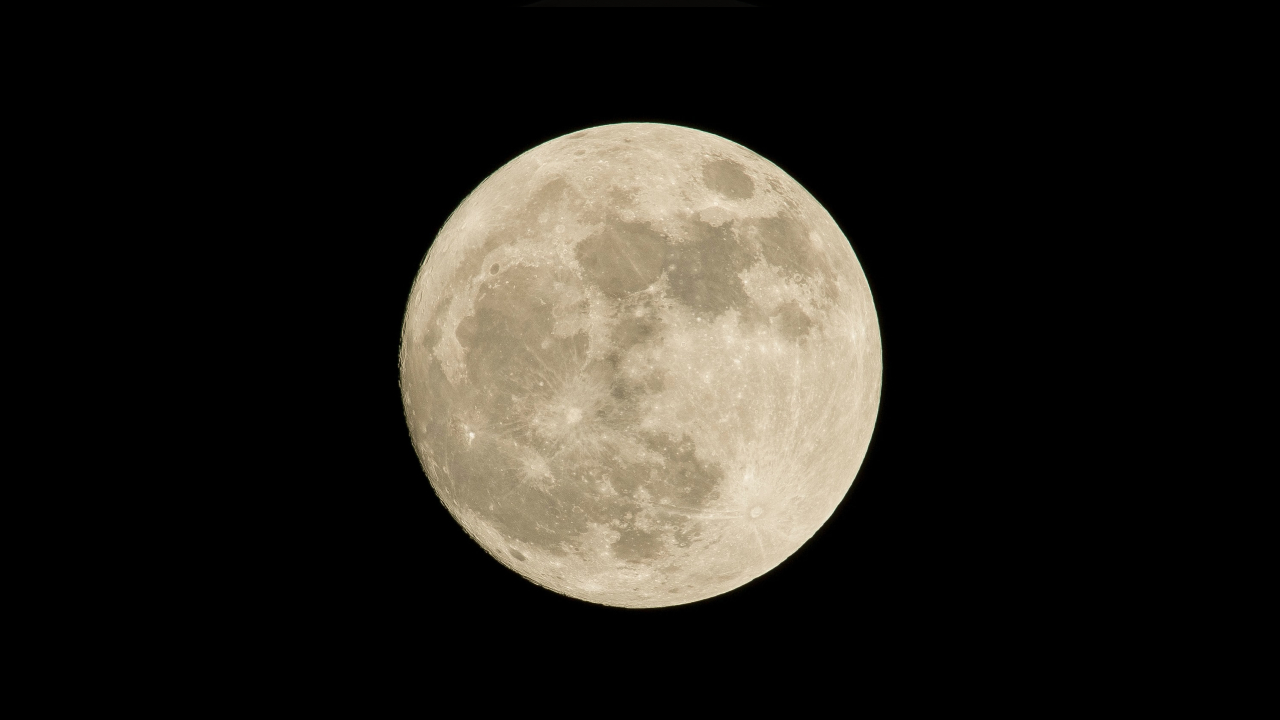 luna de gusanos 2021 significado cuando verla fenómeno astronómico 2021