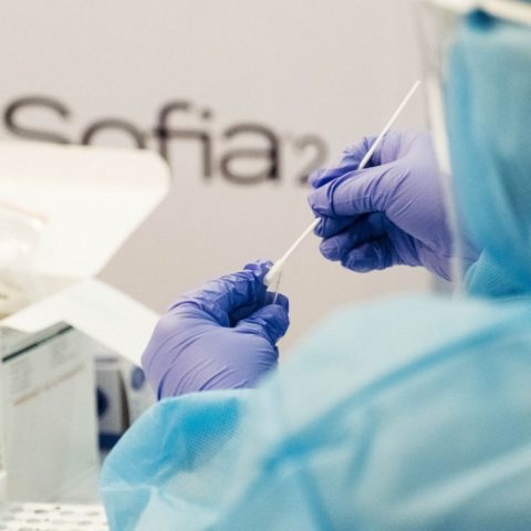 nueva variante cepa covid 19 detectada Francia