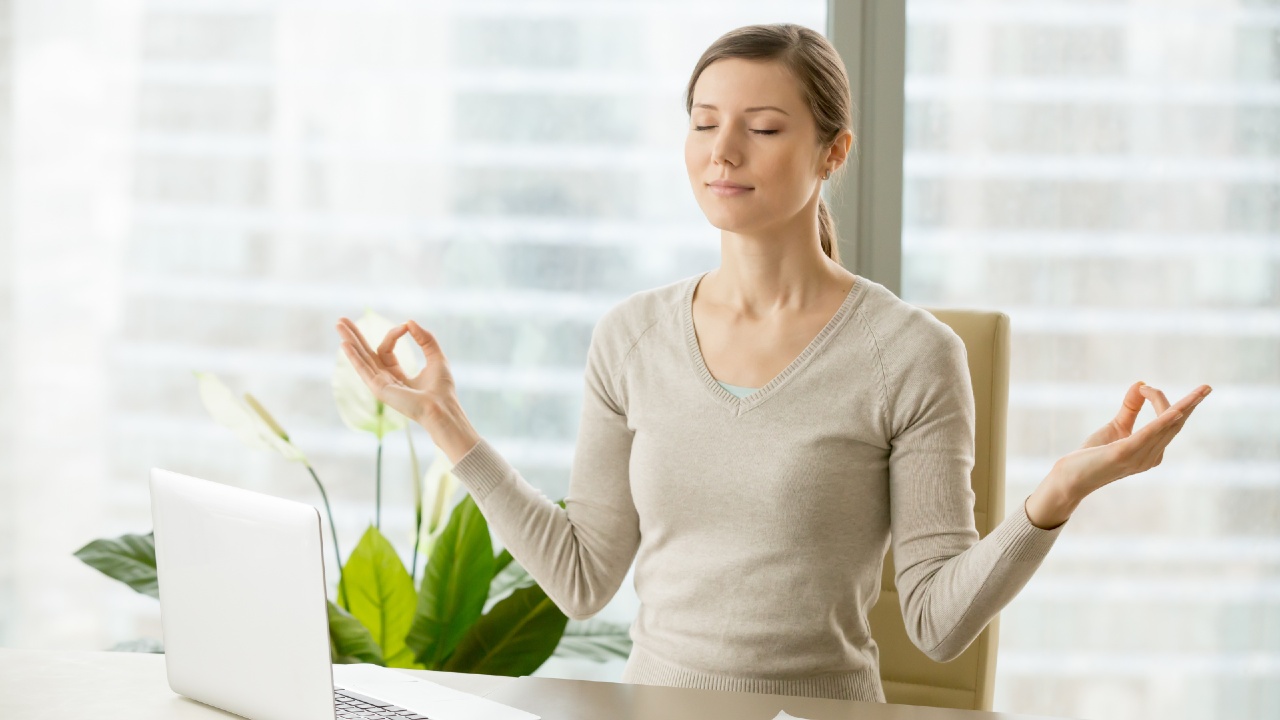 relajación tranquilidad trabajo en linea reuniones