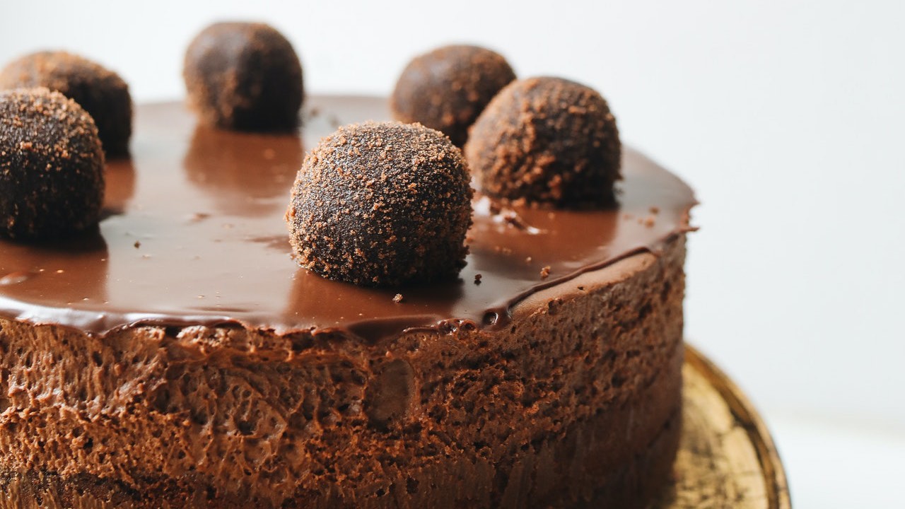 receta deliciosa para hacer una tarta de chocolate