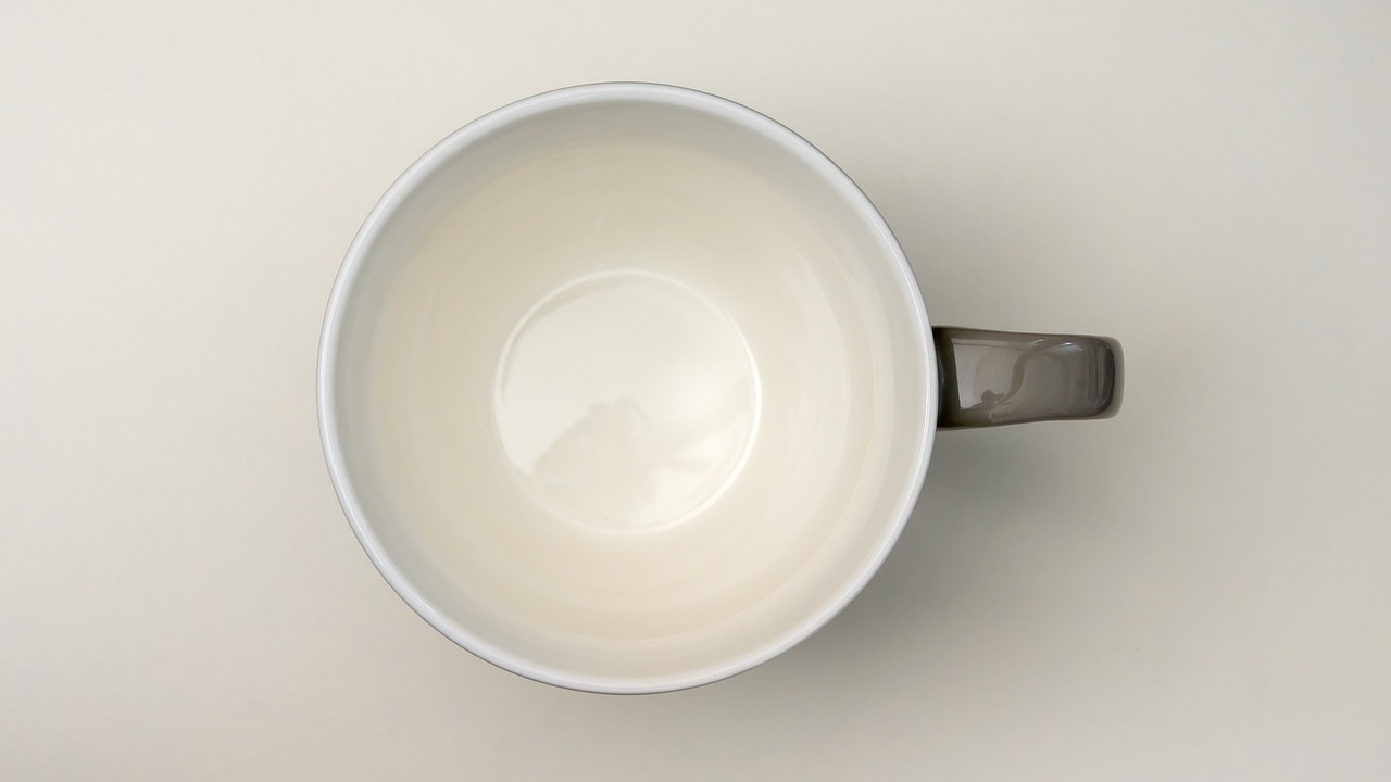 como blanquear tazas con manchas de café o te