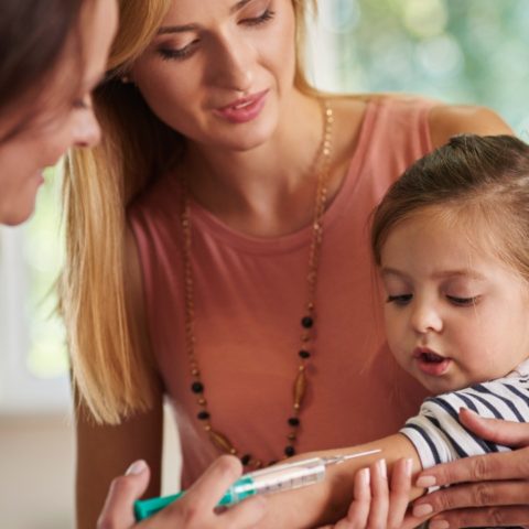 a que edad debes aplicar vacuna contra el vph a tus hijos