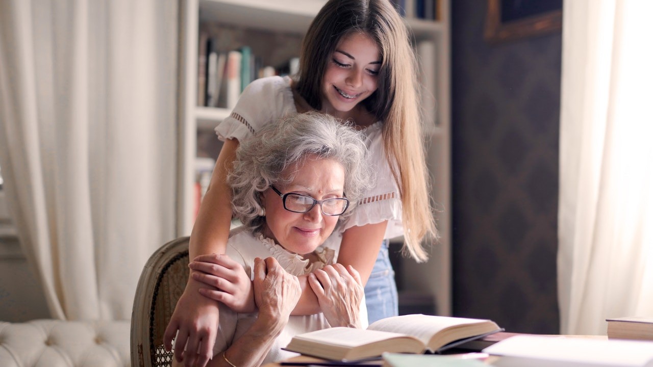 abuelita gracias por cuidar de mi