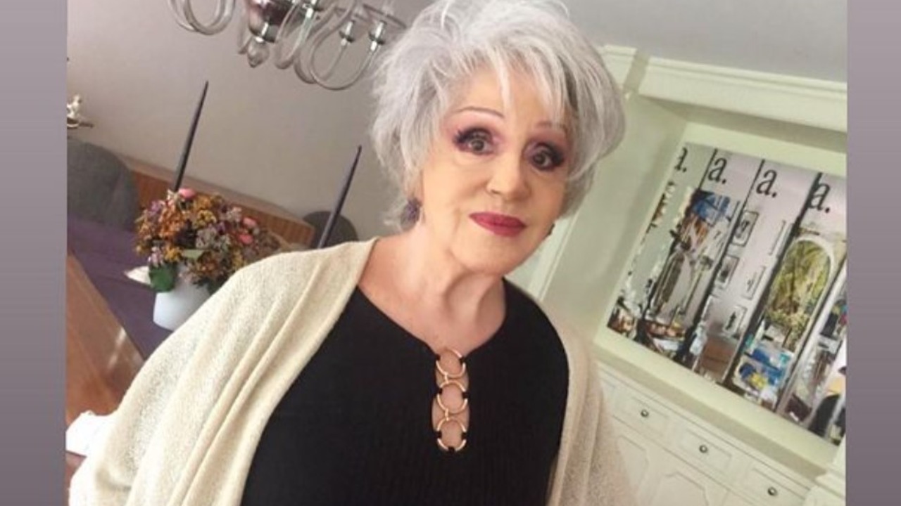 anel noreña en traje de baño vejez