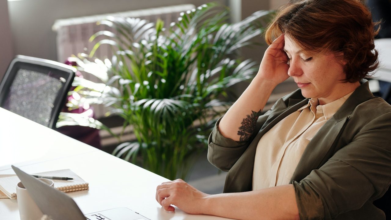 como quitar dolor de cabeza sin pastillas