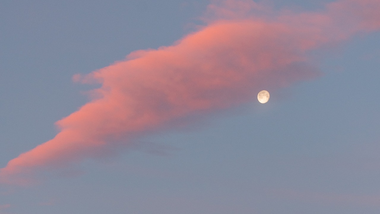 como afectara la luna rosa signo zodiacal