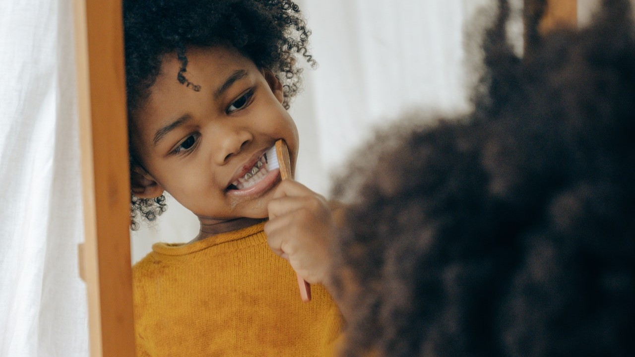 evita que tu hijo use brackets dientes de leche