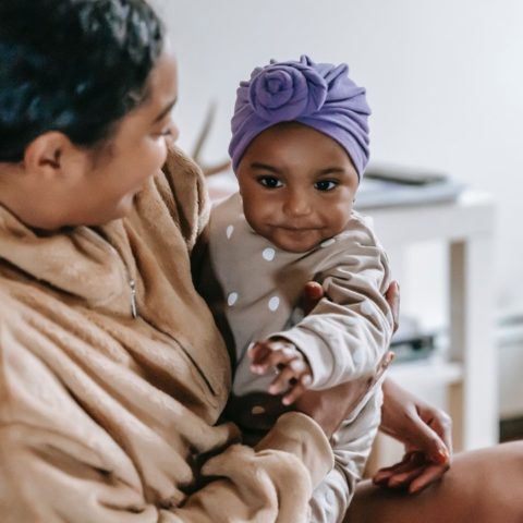 el cariño sirve para hacer niños maduros expertos
