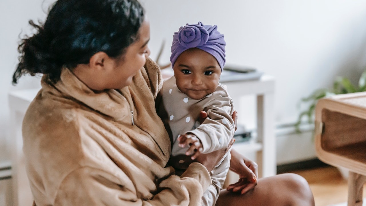 el cariño sirve para hacer niños maduros expertos