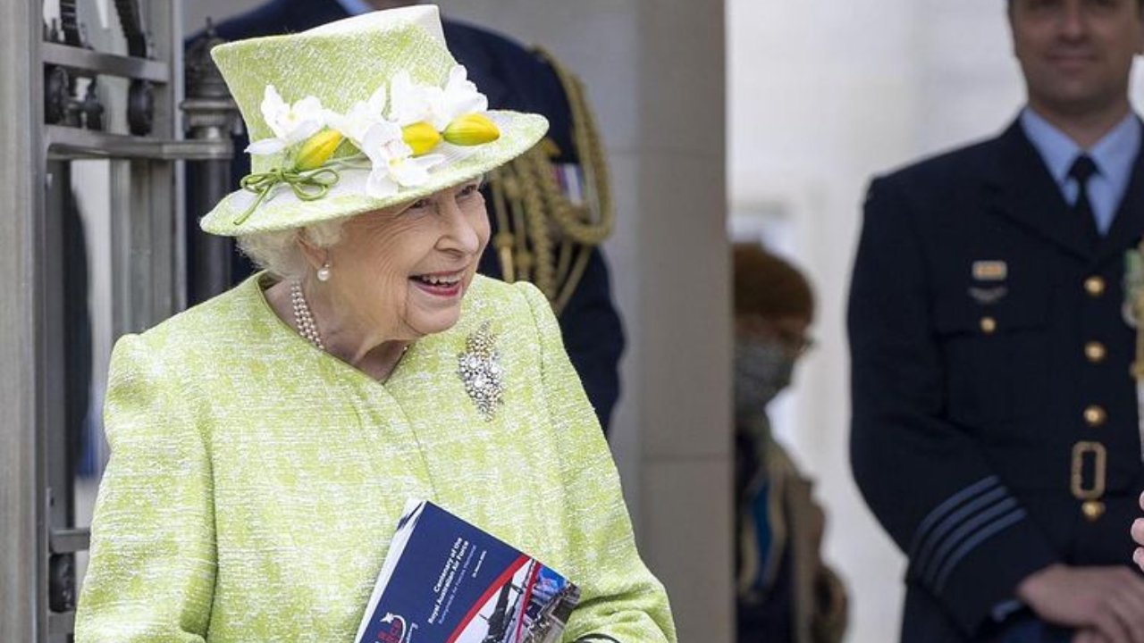 reina isabel II va a fallecer predicciones mhoni vidente