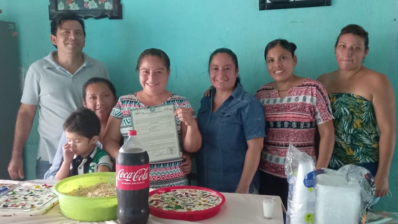 griselda cordova mujer divorciada celebra su divorcio con fiesta