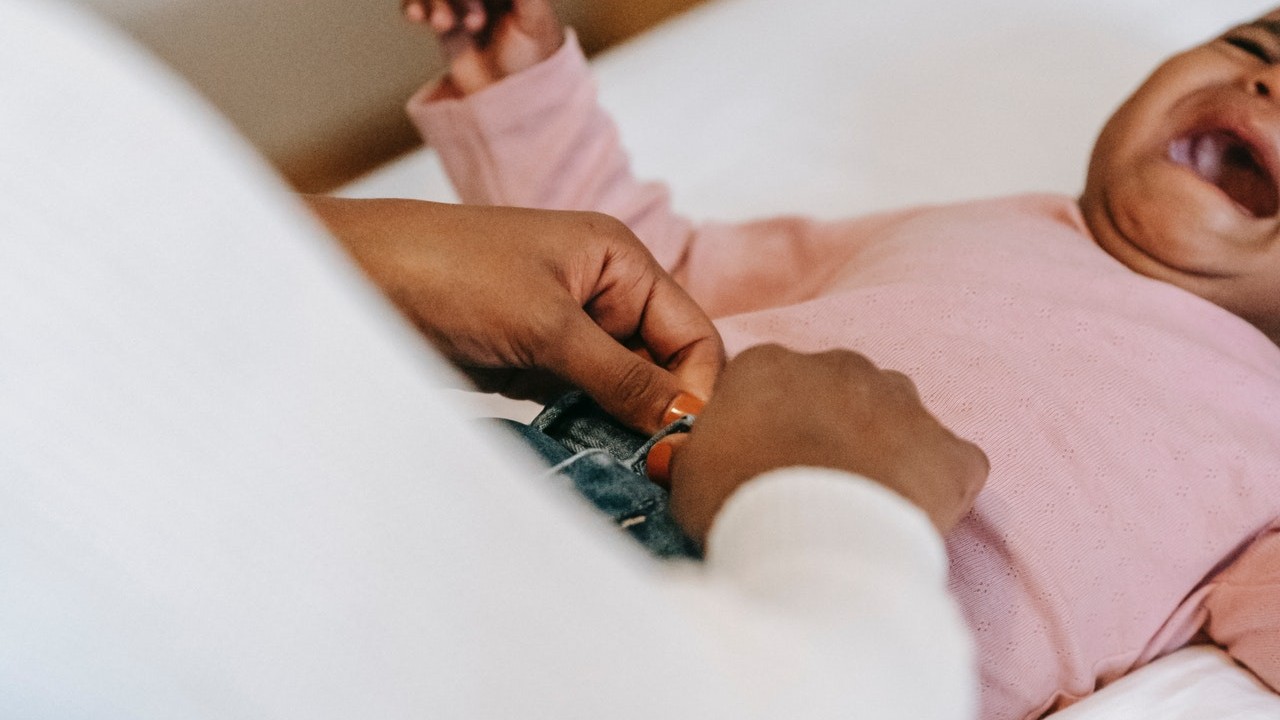 que hacer si tu bebe tiene gases cambios en su alimentación