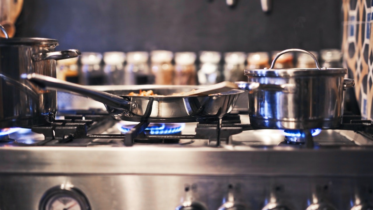 que significa el color de la llama quemadores