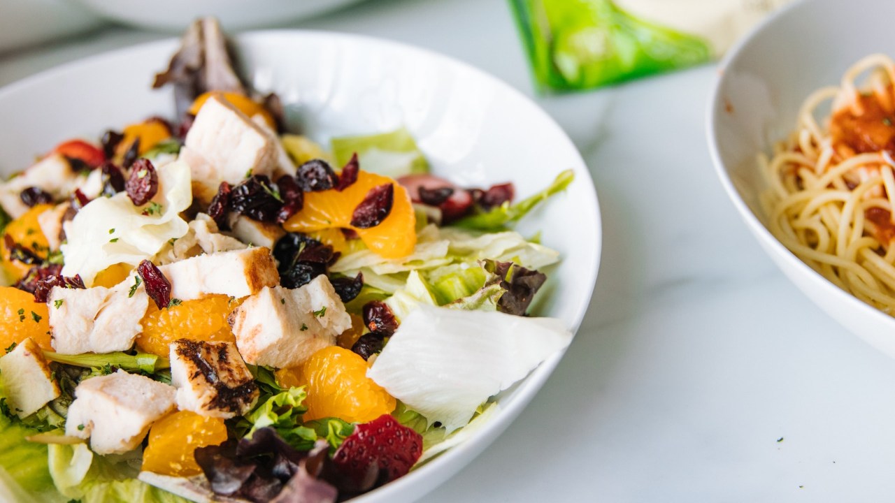 ensalada de naranja con pollo receta como hacer