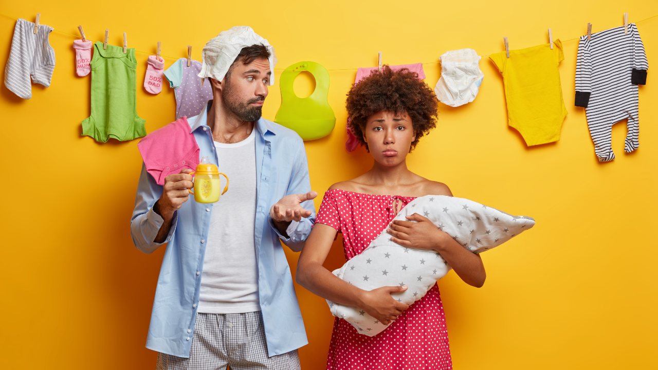 si te regalan ropa de bebe no te averguences