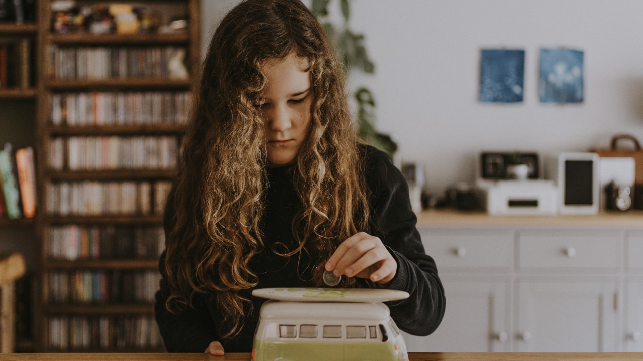 que tan bueno o malo es dar dinero a tus hijos