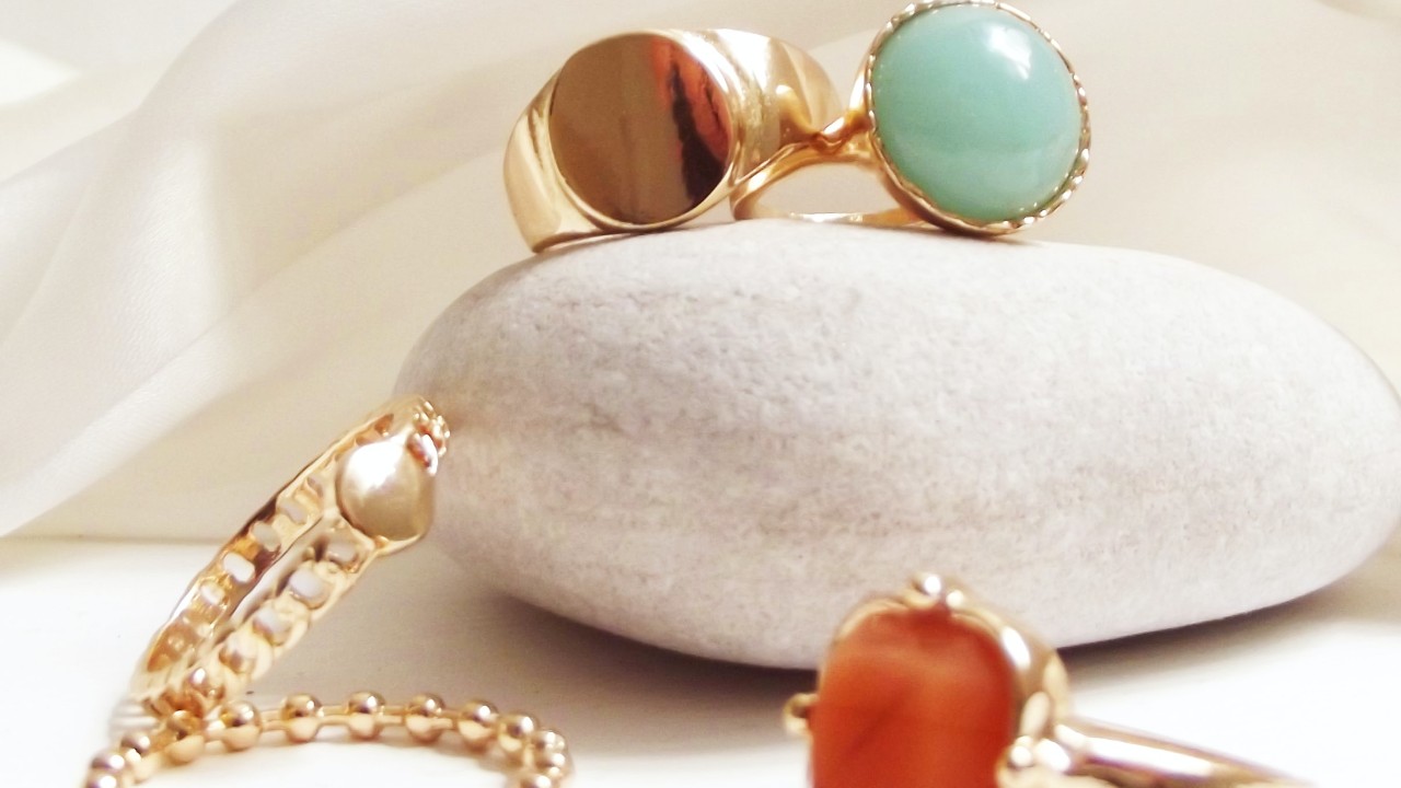 como limpiar oro rosa con pasta de dientes