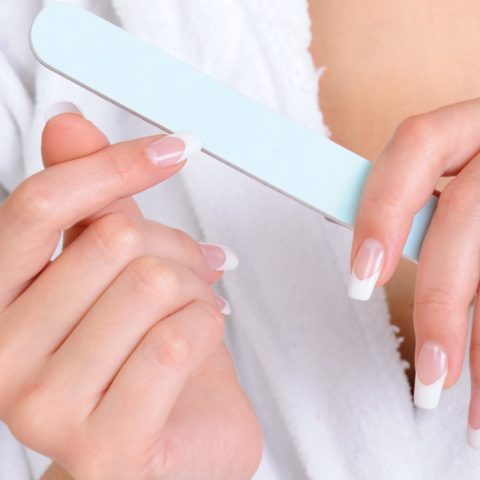 como quitar gelish en casa fácil