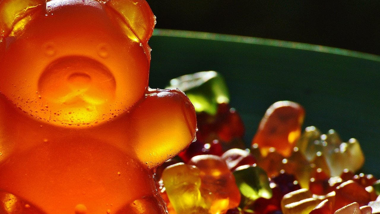 receta para hacer tus propias gomitas en casa sin azucar