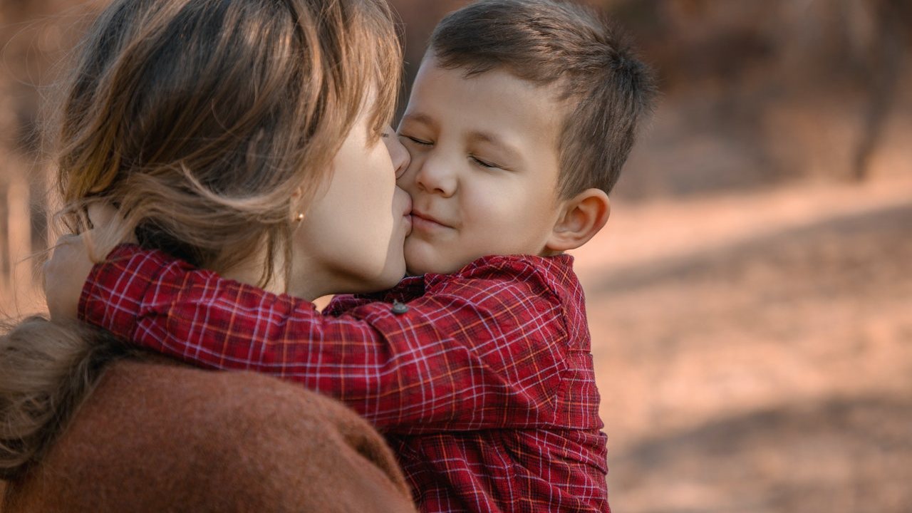 conoce tipo de apego de los hijos psicología
