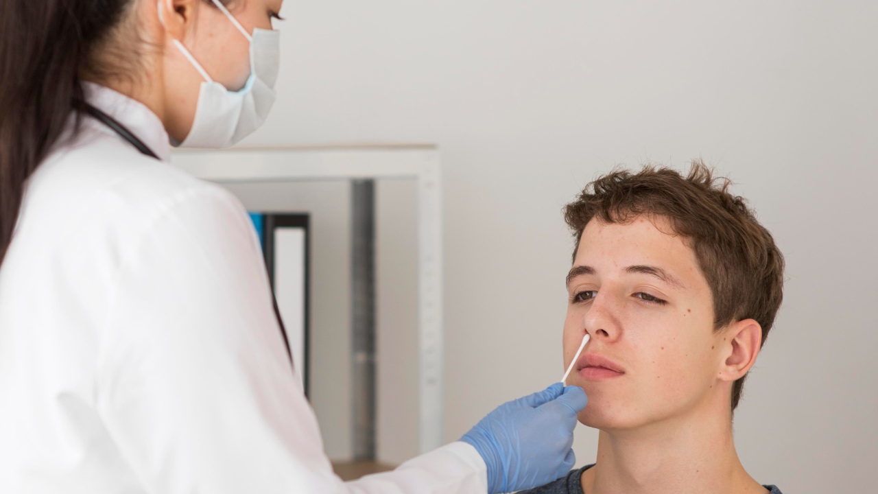 coronavirus permanece 6 meses en mucosa olfativa estudio