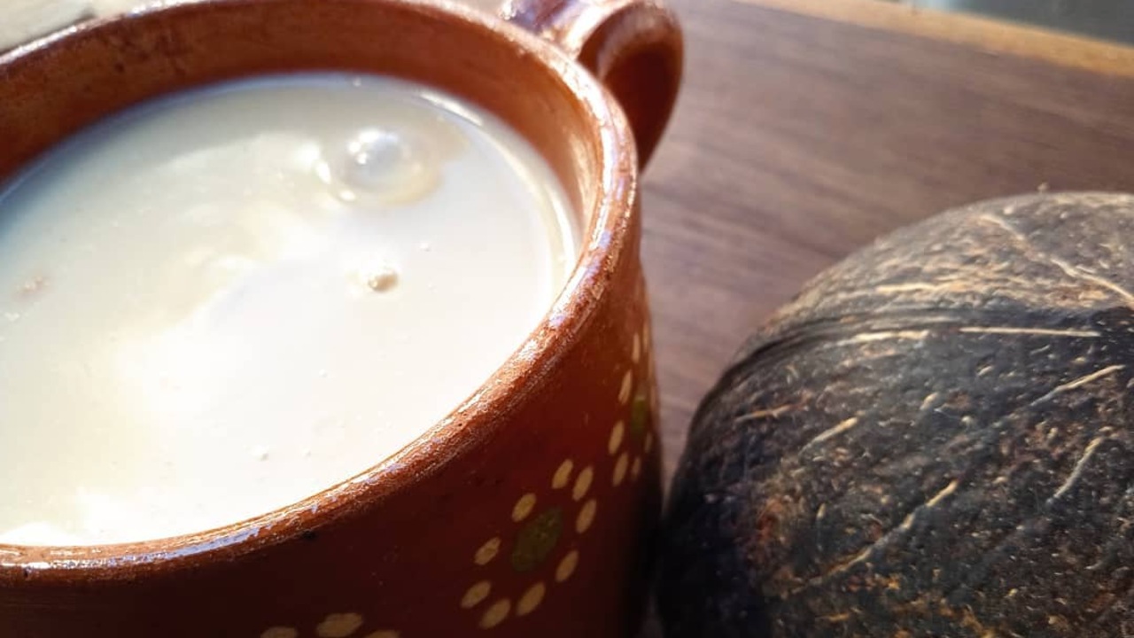 como hacer atole de coco receta casera