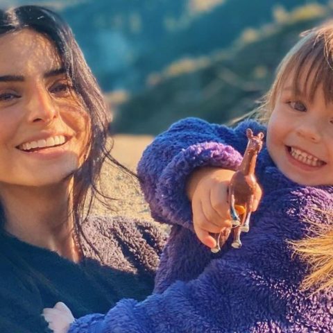 aislinn derbez hija kailani cabello rosa lavable