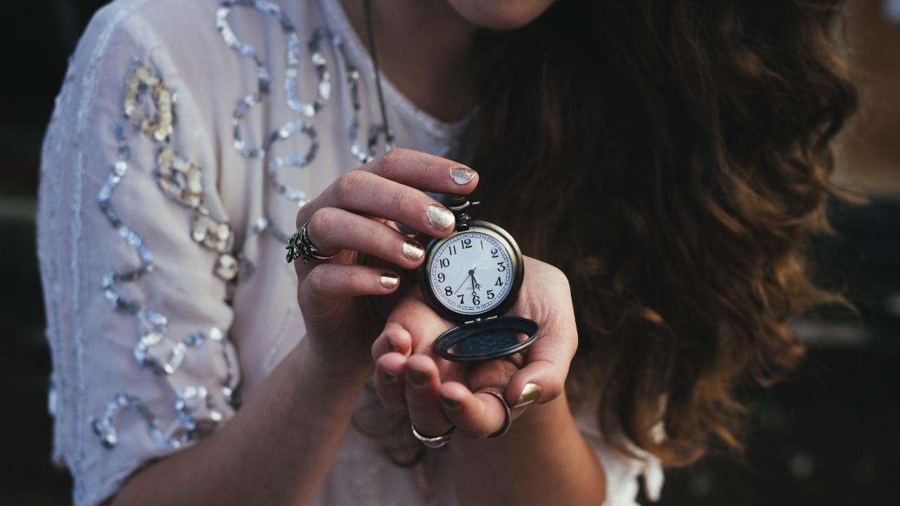 significado espiritual de ver reloj a 11 11