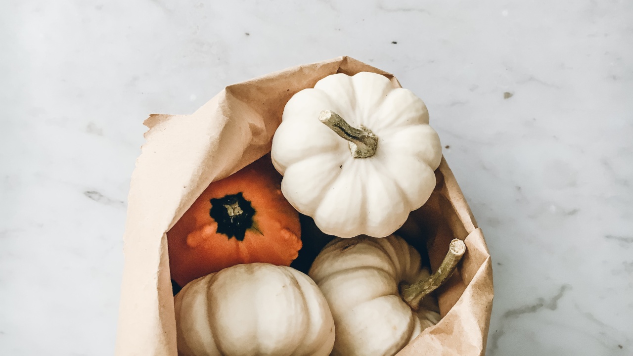 Trucos para no olvidar bolsa ecológica en casa