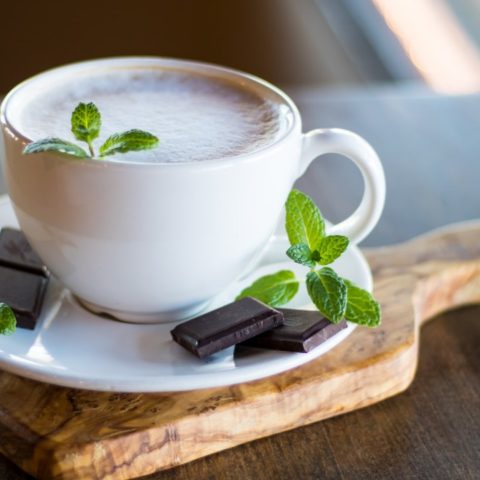 como hacer chocolate caliente con menta espumoso receta