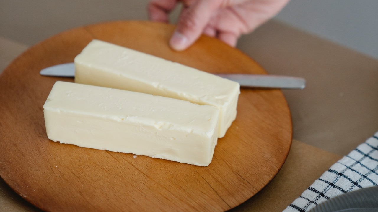 cómo derretir mantequilla rápido sin horno