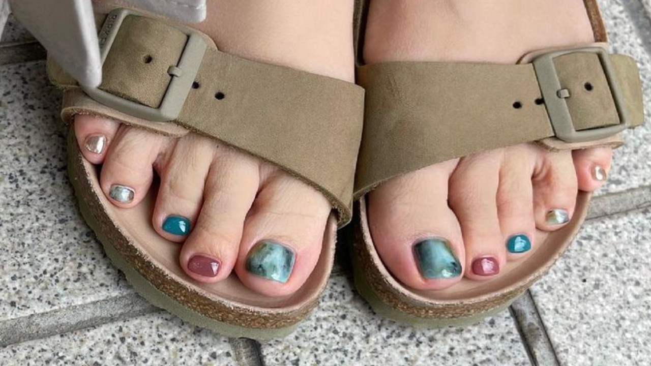 decorar las uñas de los pies diseños