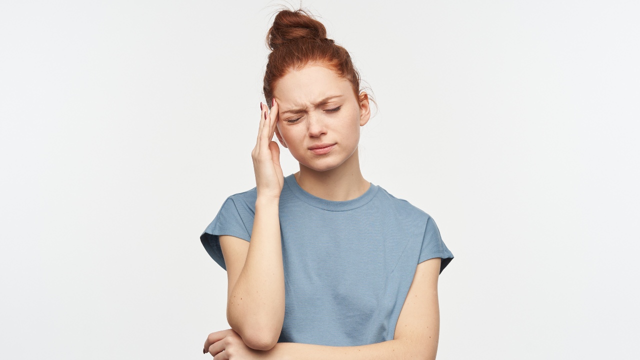 Duermes con el cabello amarrado es malo par el cuero