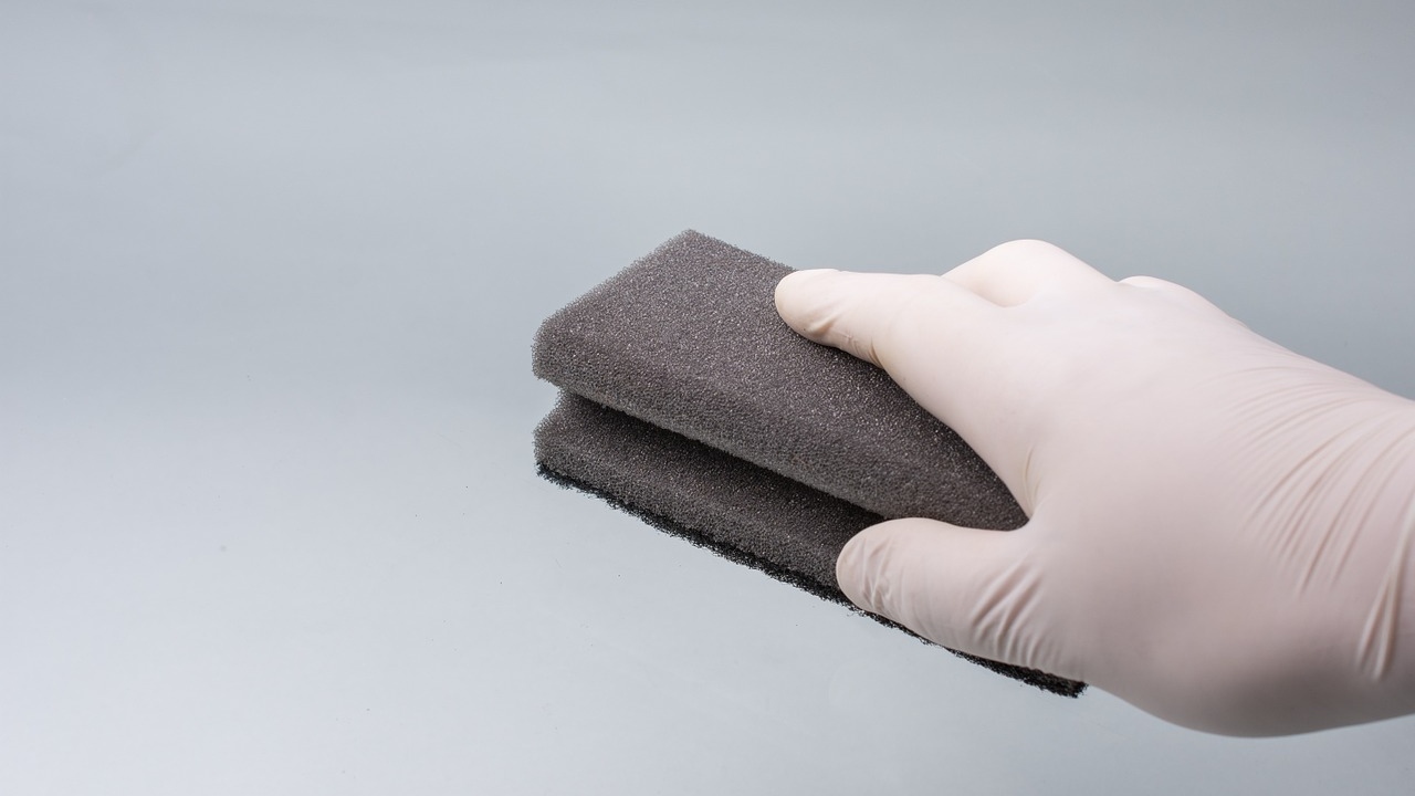 truco para desinfectar esponja de trastes en microondas