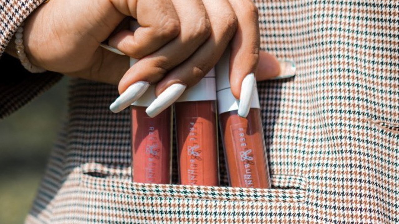 trucos para elegir mejor labial nude