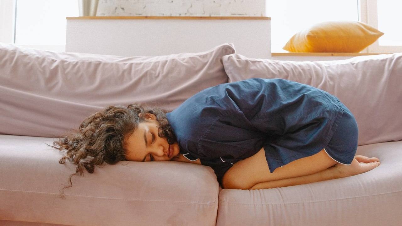 Plantas y alimentos para aliviar dolor de la menstruación