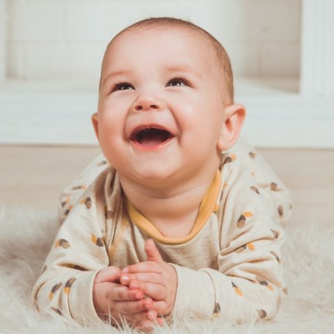 risa de tu bebé significado