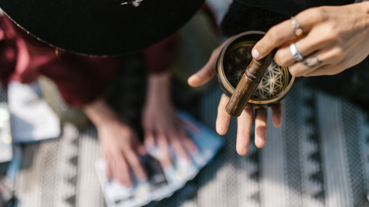 Ritual de Mhoni Vidente para deshacerte del mal de ojo mala energía