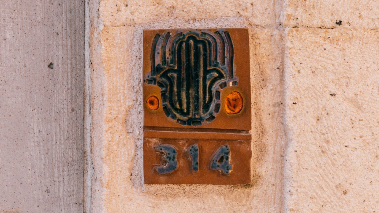 Conoce el bello significado de la mano de fátima