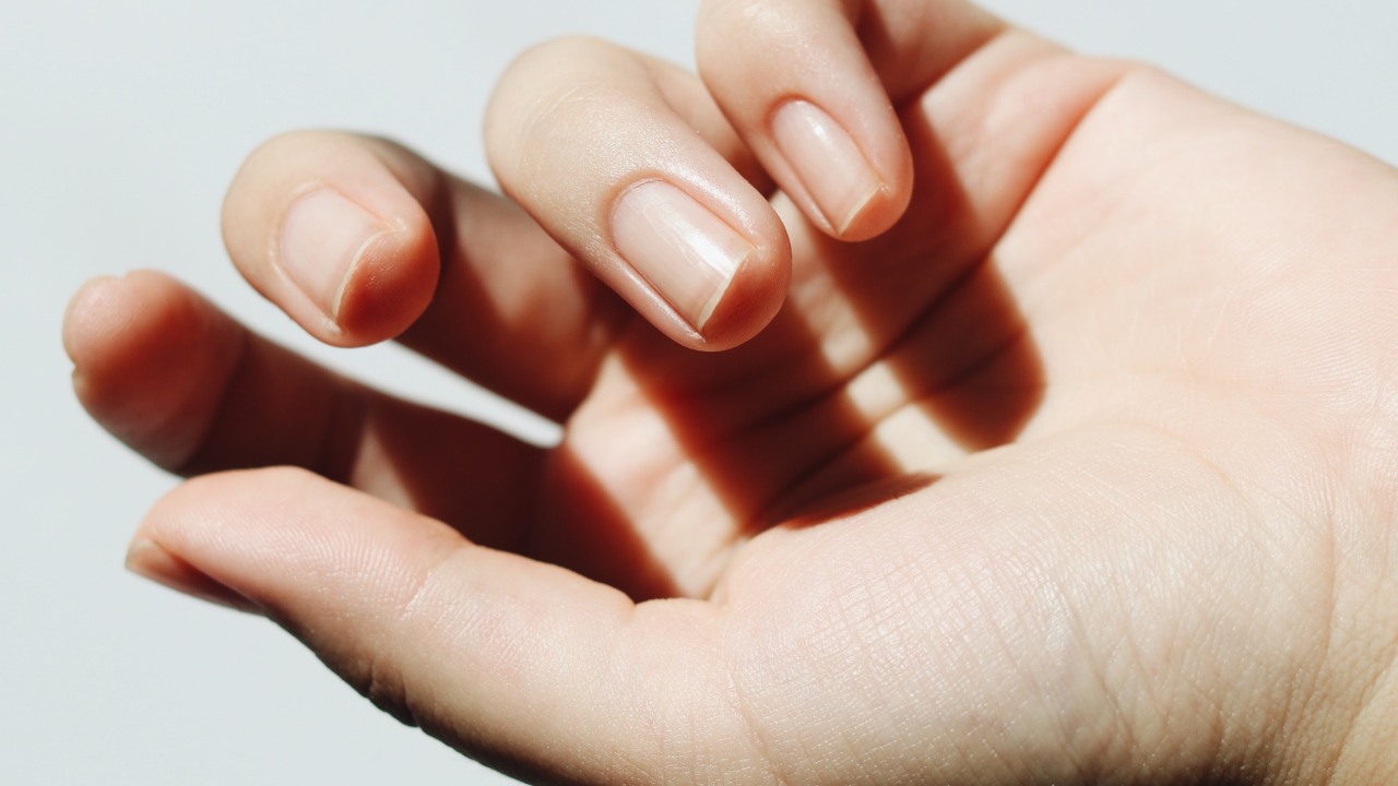 Uñas covid, nuevo síntoma del virus