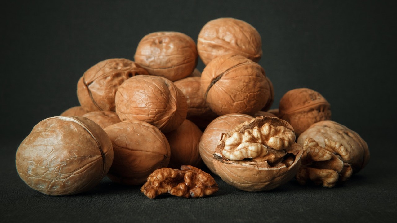 Aprende a pelar nueces facil