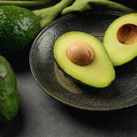 Té de hueso de aguacate beneficios