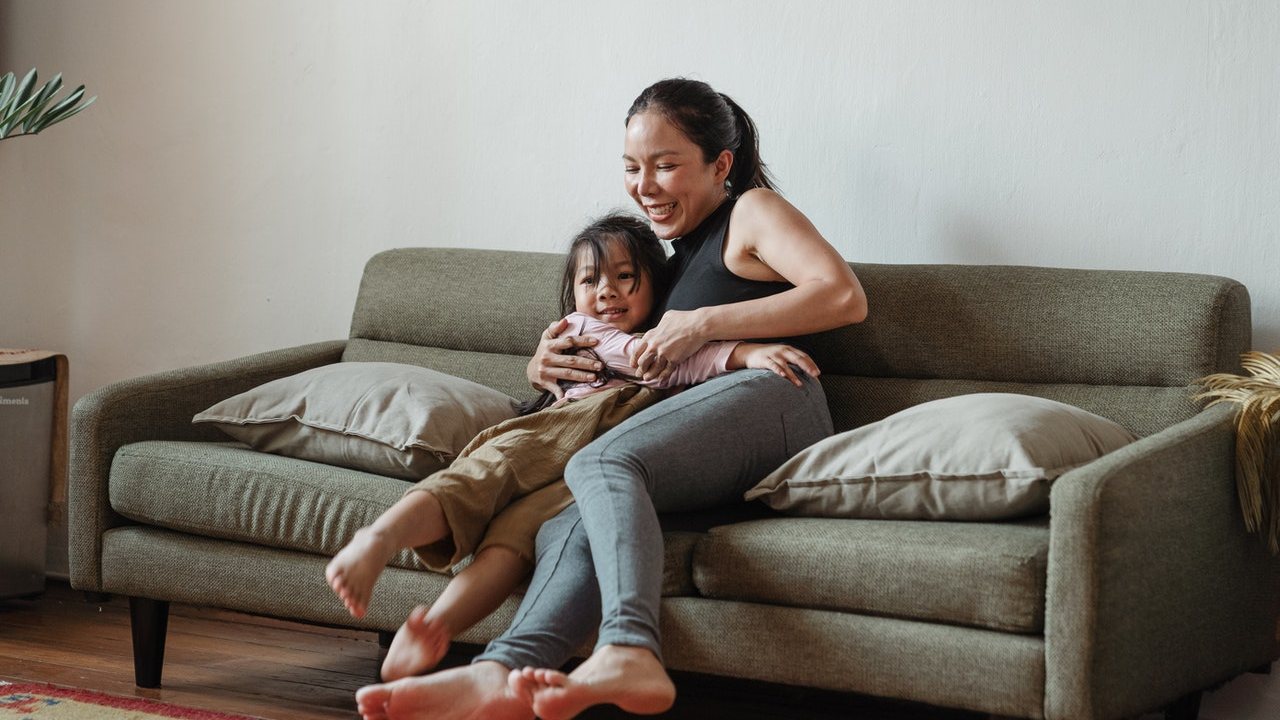 cómo enseñarle a tus hijas a alzar la voz