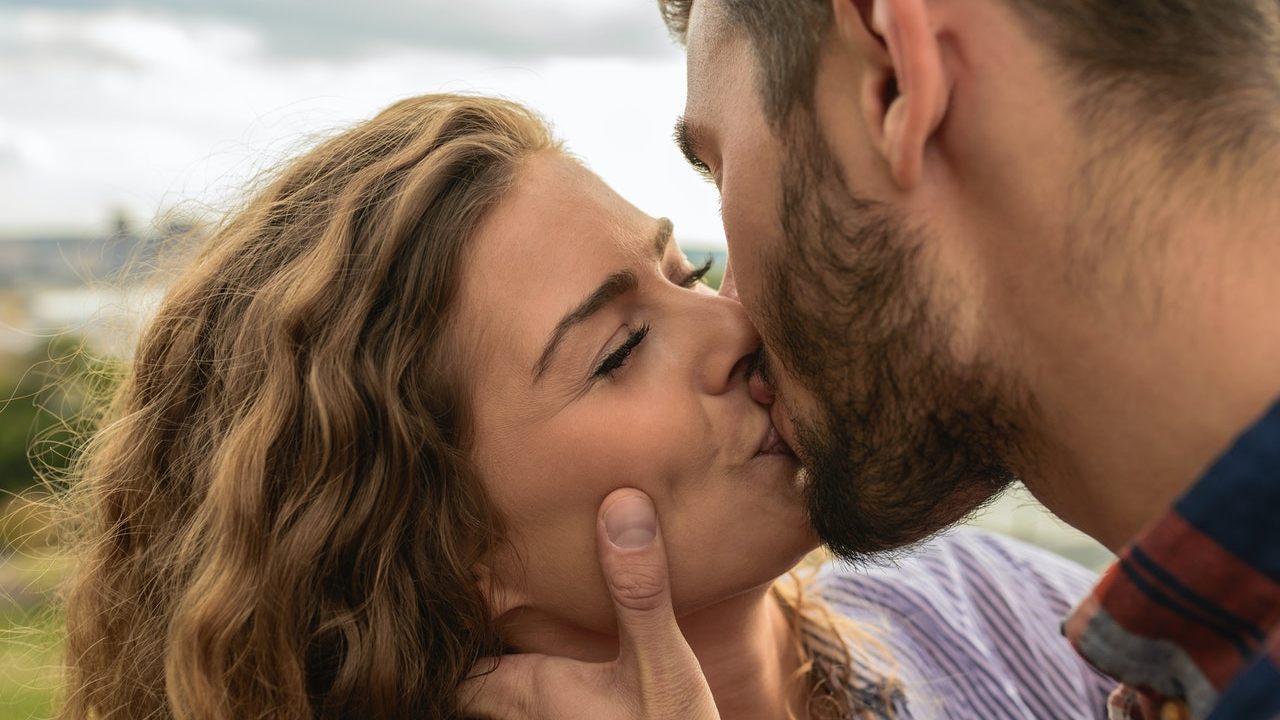 Ritual para enamorar con un beso