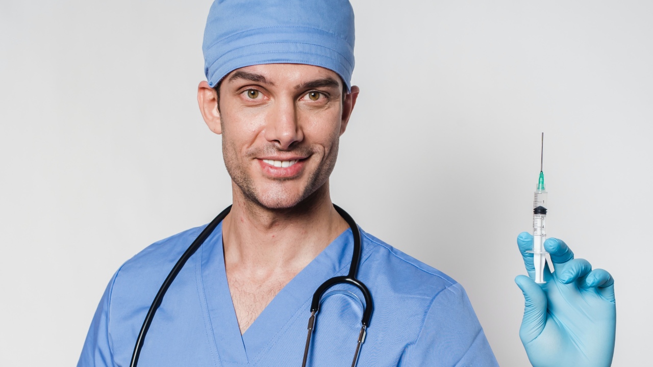 Cómo funciona la inyección anticonceptiva para hombres