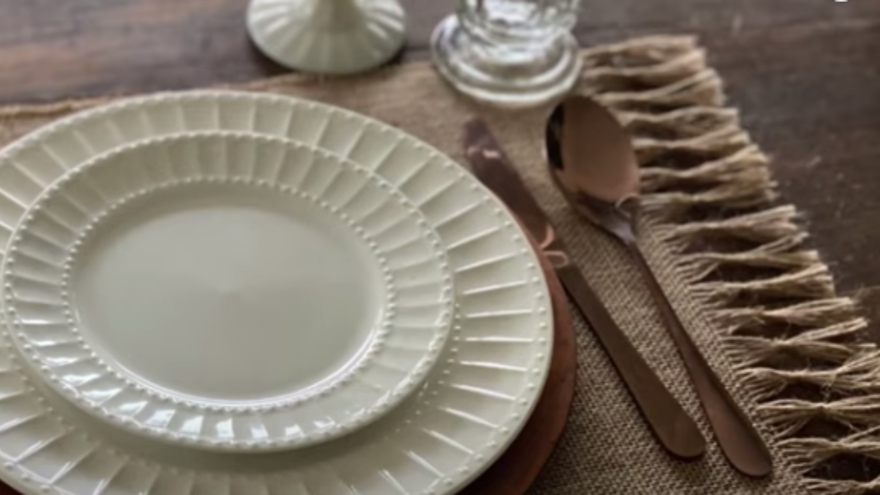 Cómo hacer modernos manteles y caminos de mesa con yute