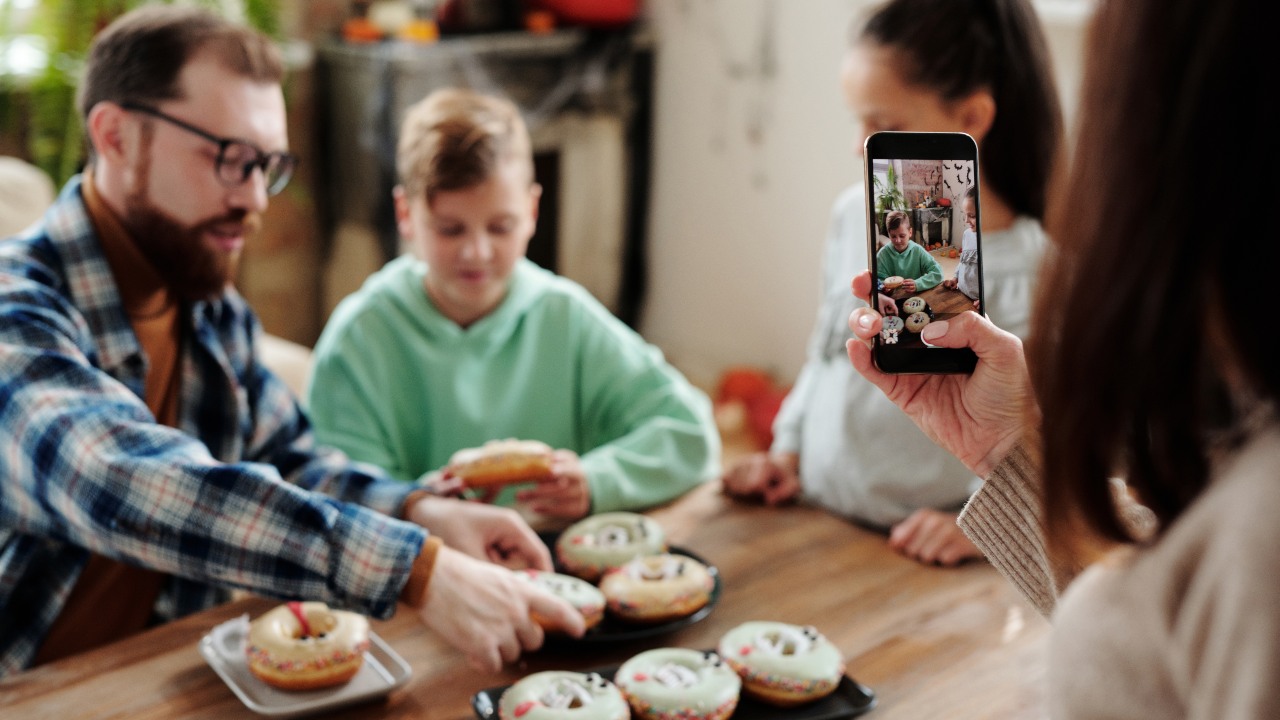 Fotos de tus hijos que jamás debes subir a internet 