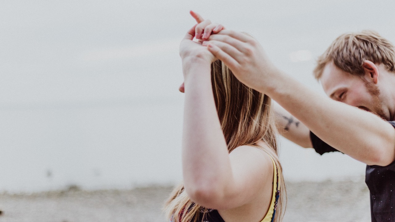 Pareja celebra que nunca serán papás tras vasectomía