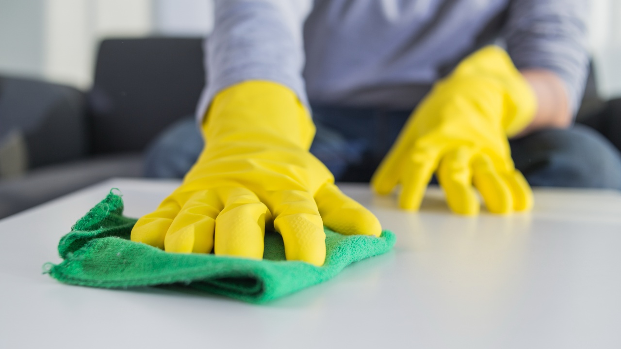 mezclar cloro con agua caliente peligroso